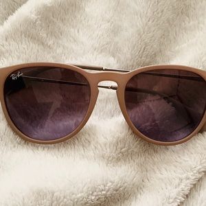 Grey Ray-Ban "Erika" Sunglasses